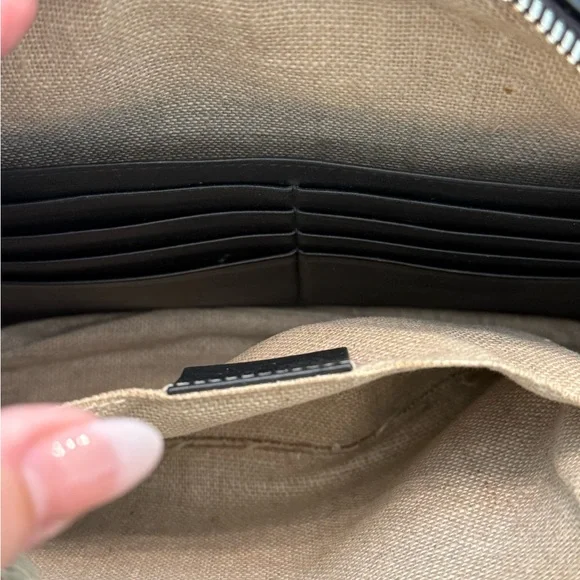 Gucci Black Leather Crossbody Bag - Picture 9 of 14